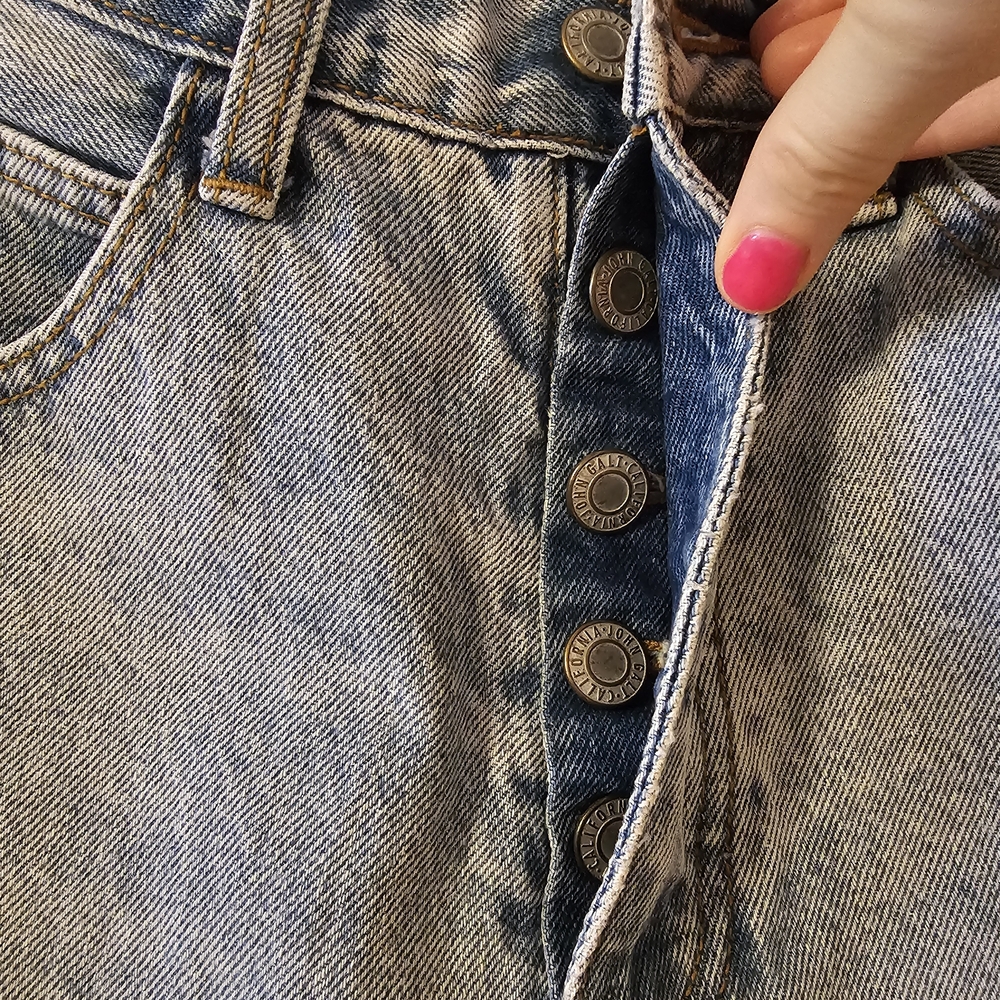 Classic High Rise Blue Jeans - Picture 3 of 12